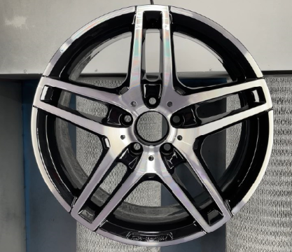 Refurbished diamond-cut Mercedes alloy at Slough Car Servicing, Slough.